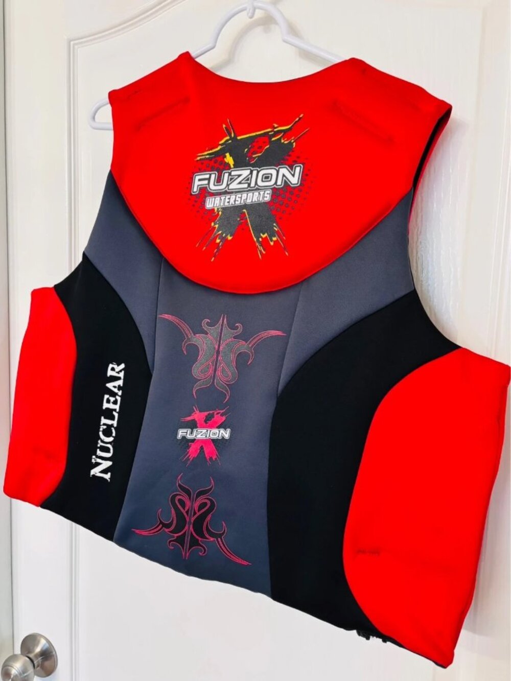 Fuzion Adult Life Jacket Watersports Red & Black